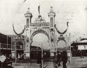 Arco de entrada en 1906.